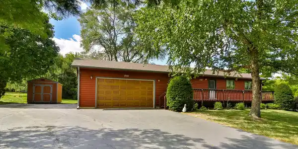 1701 Candlewick Drive SW