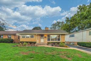20 W Granville Avenue