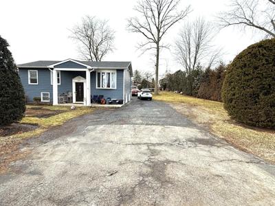 1216 N Lakeshore Drive