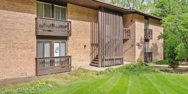 5511 Lakeside Drive