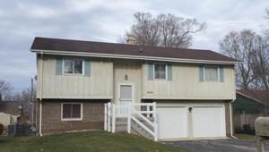 1376 Snowberry Lane