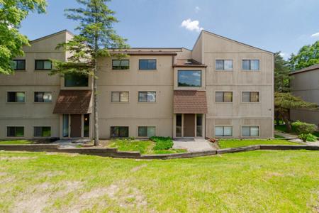 48 Oak Hill Colony