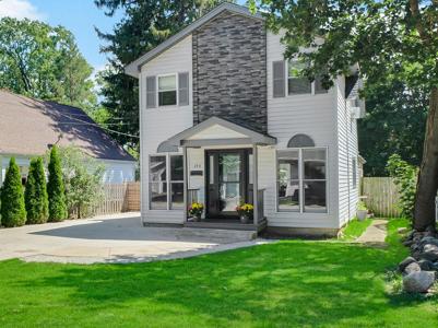 193 Lake Court