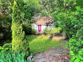 49 Glen Avenue