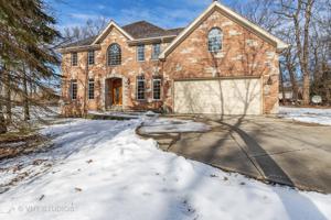 2532 FOREST Court