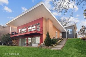 211 W Lake Shore Drive