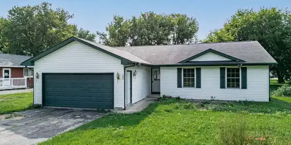 105 Rockaway Court