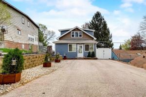 123 Cora Avenue