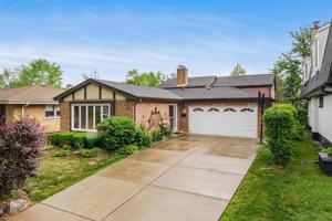 105 S Hamlin Avenue