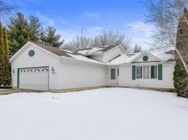 109 Queensbury Place NE