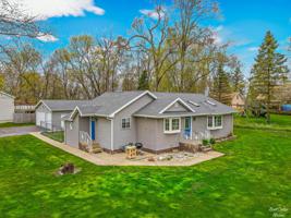 3711 E Wonder Lake Road