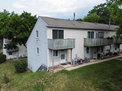 89 Maude Avenue