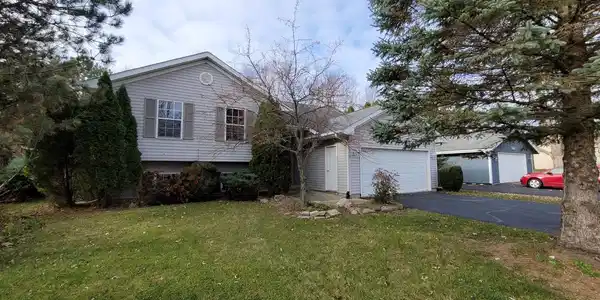 1215 Candlewick Drive SE