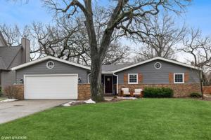 8707 Oakwood Drive