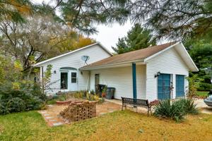 112 Liverpool Drive SE