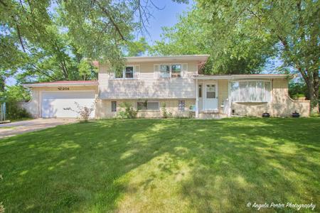 208 N Bernice Court