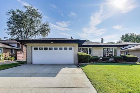 2025 Plainfield Drive