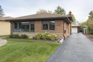 307 N HAMLIN Avenue