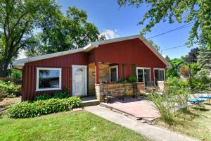4129 W Lake Shore Drive