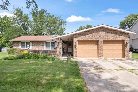 1489 Lake Holiday Drive