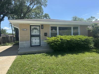 933 E 142nd Street