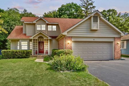 11 Woodhead Drive