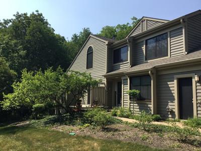 233 North Bay Court