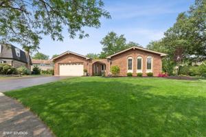 824 W Sandpiper Court