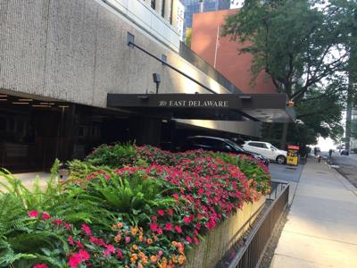 200 E Delaware Place
