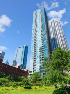 505 N McClurg Court
