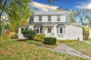 4710 W Lakeshore Drive