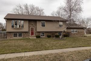 608 Roselle Court