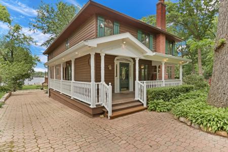 22806 W Loon Lake Boulevard