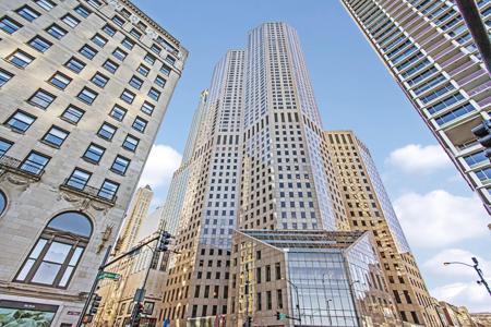 950 N Michigan Avenue