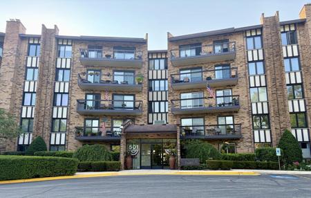 501 Lake Hinsdale Drive