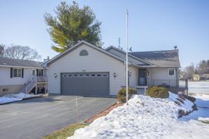 328 Candlewick Drive
