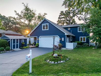 4612 W Lake Shore Drive
