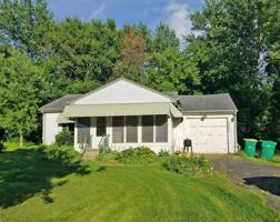 38983 N Cedar Crest Drive