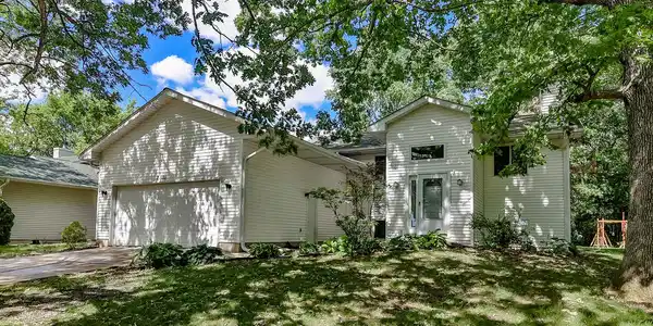 2511 Candlewick Drive SE