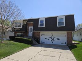 869 W Maple Avenue
