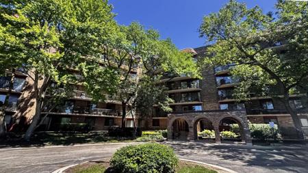 111 S Baybrook Drive