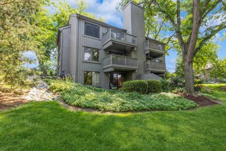 380 Woodview Road