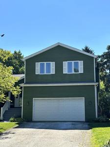 6 Crows Nest Court