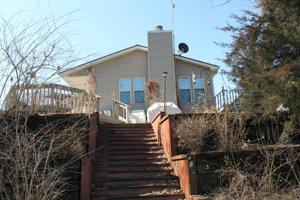 23 Lakeshore Drive