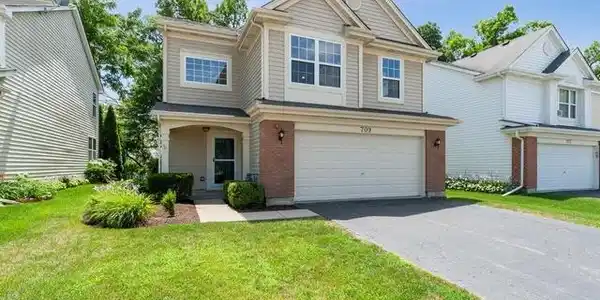 709 E Bayou Court
