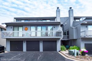 190 Howard Court