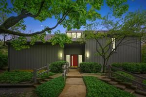 717 A Old Barn Road