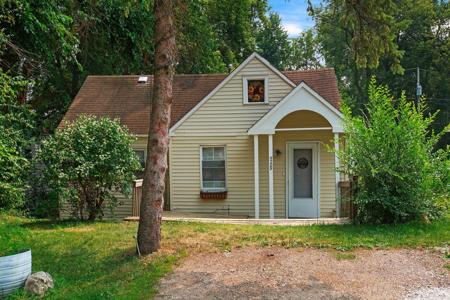 5209 W Orchard Drive