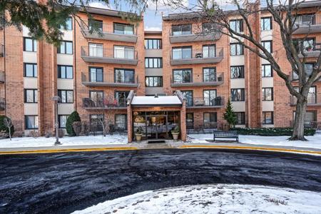 601 Lake Hinsdale Drive