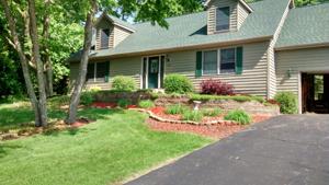 1186 DEERPATH Court